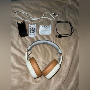 Skull candy crusher wireless headphones